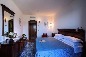 Hotel Graal