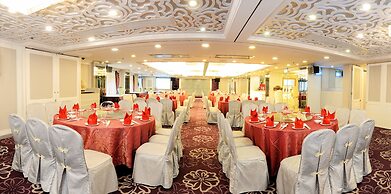 Metropole Hotel