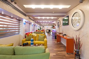 Tropical Hotel
