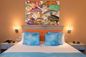 Tropical Hotel