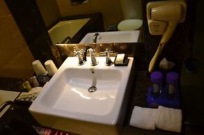 Hotel Beverly Plaza