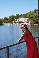 Brindos, Lac & Château