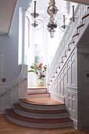 Rosedon Hotel