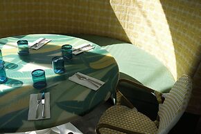 Rosedon Hotel