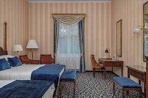 Ensana Grand Margaret Island