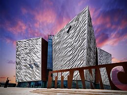 Holiday Inn Belfast City Centre by IHG