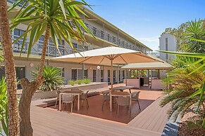 Stay at Alice Springs Hotel