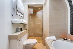Hotel Le A