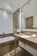 Hotel Le A