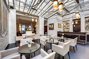 Hotel Le A