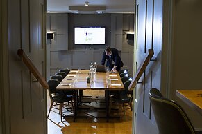 The Queensberry Hotel