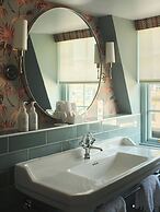 The Queensberry Hotel