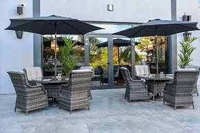 Newtown Park Hotel