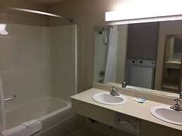 Super 8 by Wyndham Fort Nelson BC