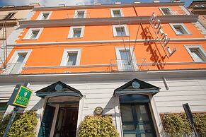 Laurentia Hotel