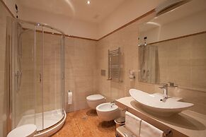 Laurentia Hotel
