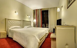 Hotel Capitol