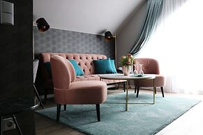 Court Hotel