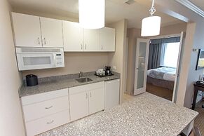 Campus Tower Suite Hotel