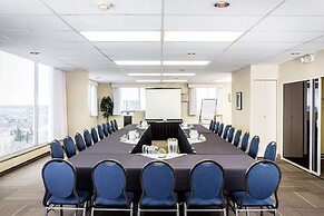 Campus Tower Suite Hotel