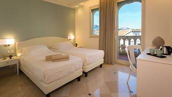 Hellenia Yachting Hotel
