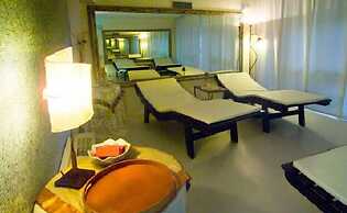 Hellenia Yachting Hotel