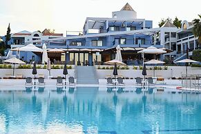 Atrium Hotel