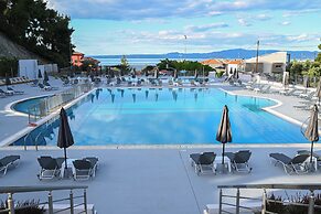 Atrium Hotel
