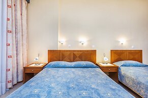 Atrium Hotel