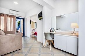 Atrium Hotel