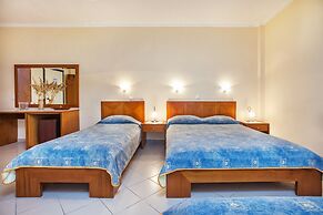 Atrium Hotel