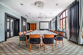 Hanza Hotel