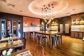Hanza Hotel