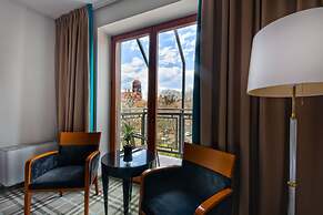 Hanza Hotel