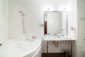 Hanza Hotel