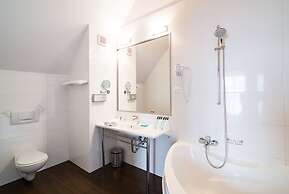Hanza Hotel