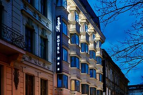 Hotel Logos