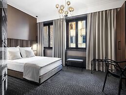 Hotel Logos