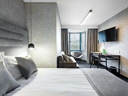 Hotel Logos