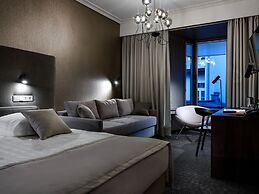 Hotel Logos