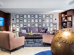 Hotel Logos