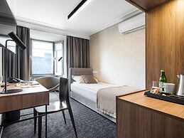 Hotel Logos
