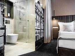 Hotel Logos