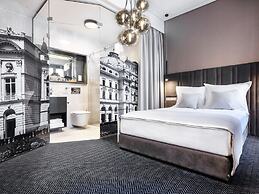 Hotel Logos