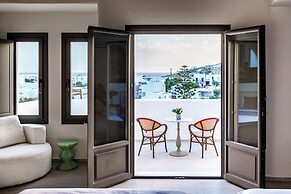 Pelican Bay Hotel