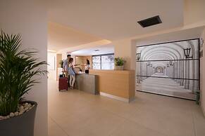 Cactus Beach Hotel