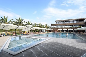 Blue Dolphin Hotel