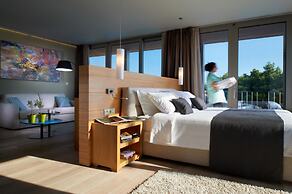Blue Dolphin Hotel