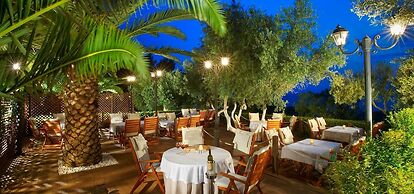 Blue Dolphin Hotel