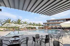 Blue Dolphin Hotel